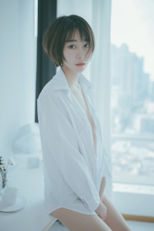 靖王世子小妾