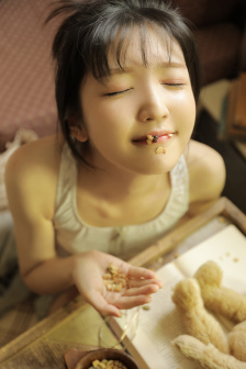 肉多到炸的现代